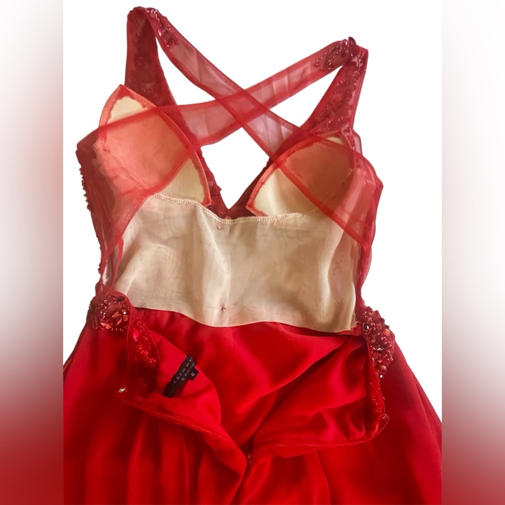 Chic Backless Red Dress - image 4